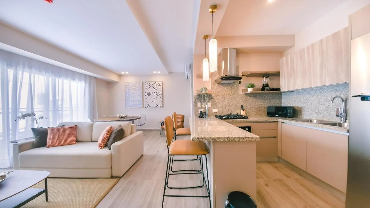 Fully Serviced Apartment At Regatta Living II - 304 聖多明哥