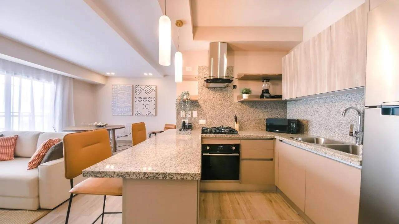 Fully Serviced Apartment At Regatta Living II - 304 聖多明哥