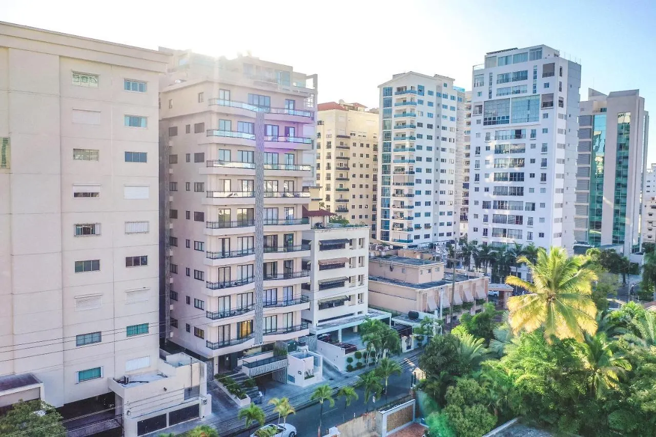 Fully Serviced Apartment At Regatta Living II - 304 聖多明哥 0*,