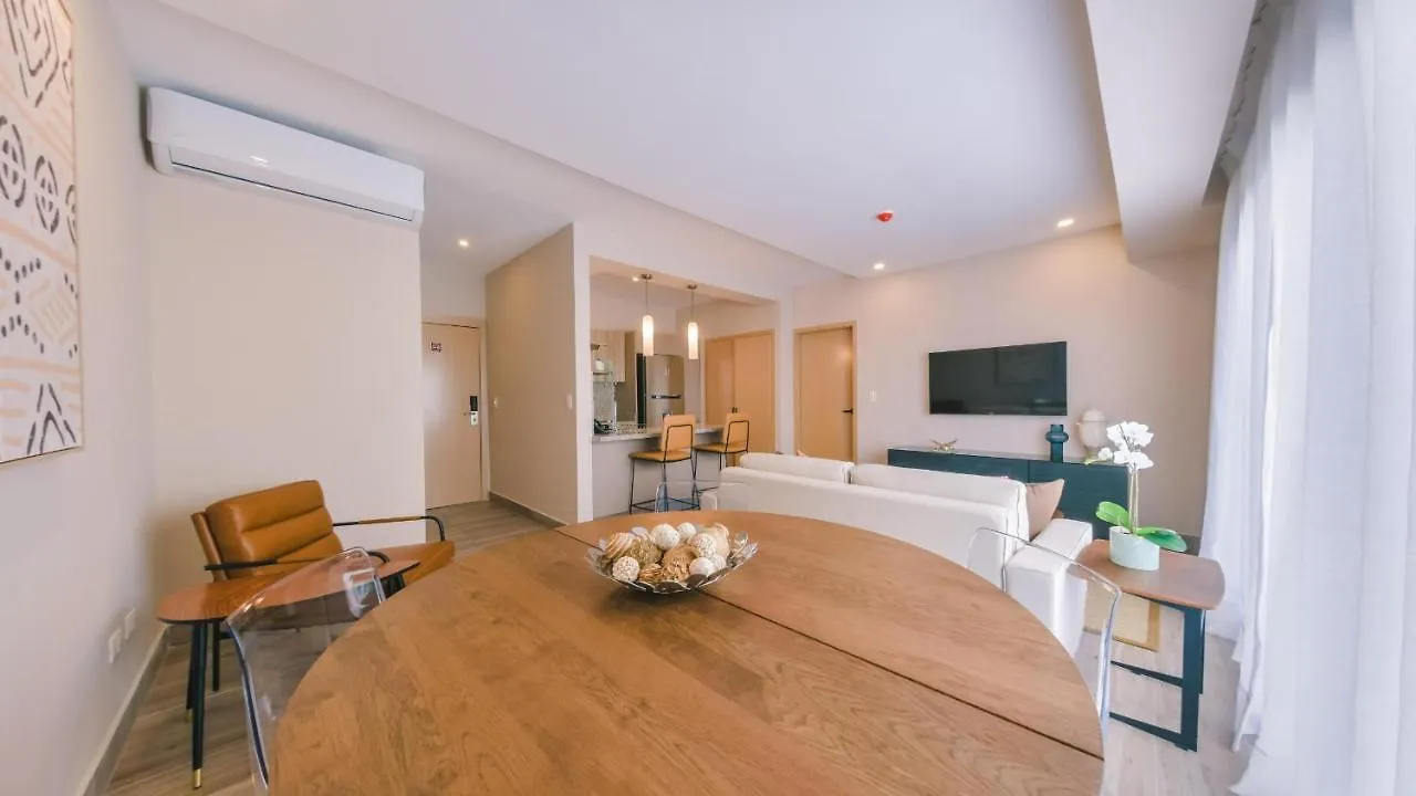 Fully Serviced Apartment At Regatta Living II - 304 聖多明哥