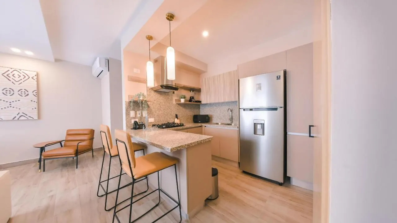 Fully Serviced Apartment At Regatta Living II - 304 聖多明哥